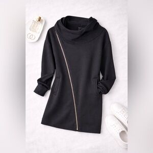 Lime & Vine Dita Diagonal Asymmetrical Zip Oversized Hoodie, S
